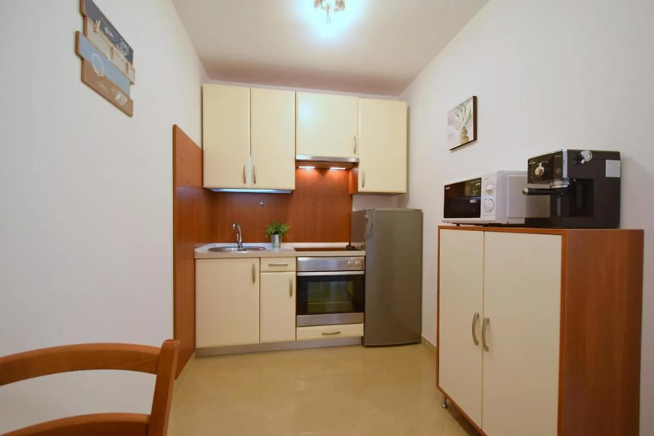 Apartment Adlitika Malinska 0*,  Croatia