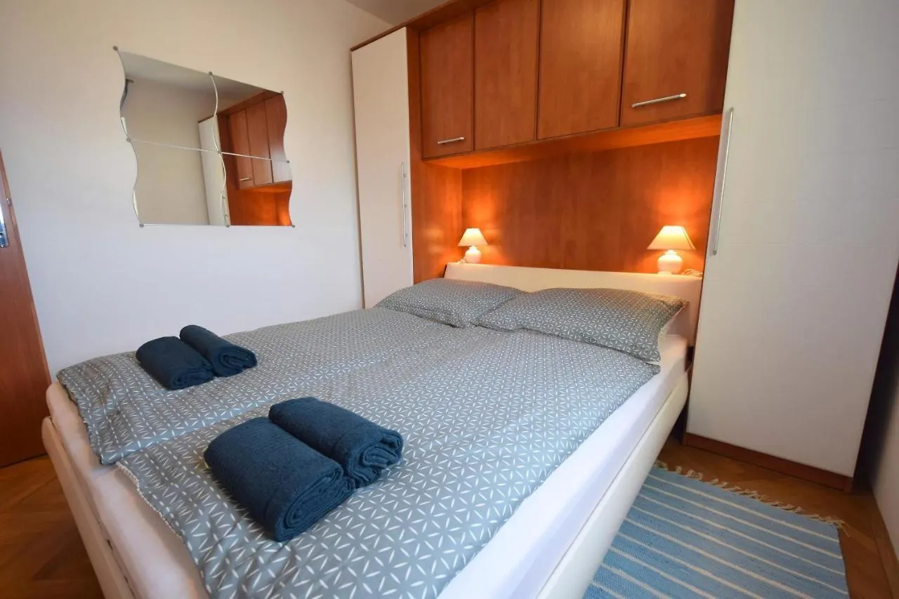 Apartment Adlitika Malinska