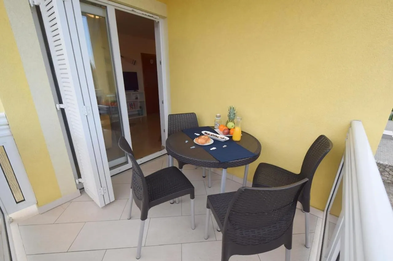 Apartment Adlitika Malinska