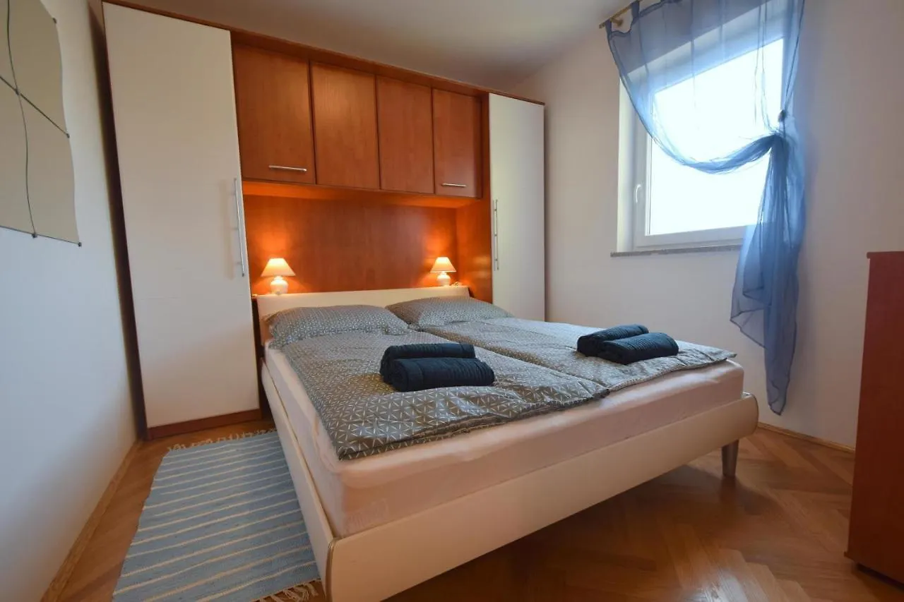 Apartment Adlitika Malinska 0*,